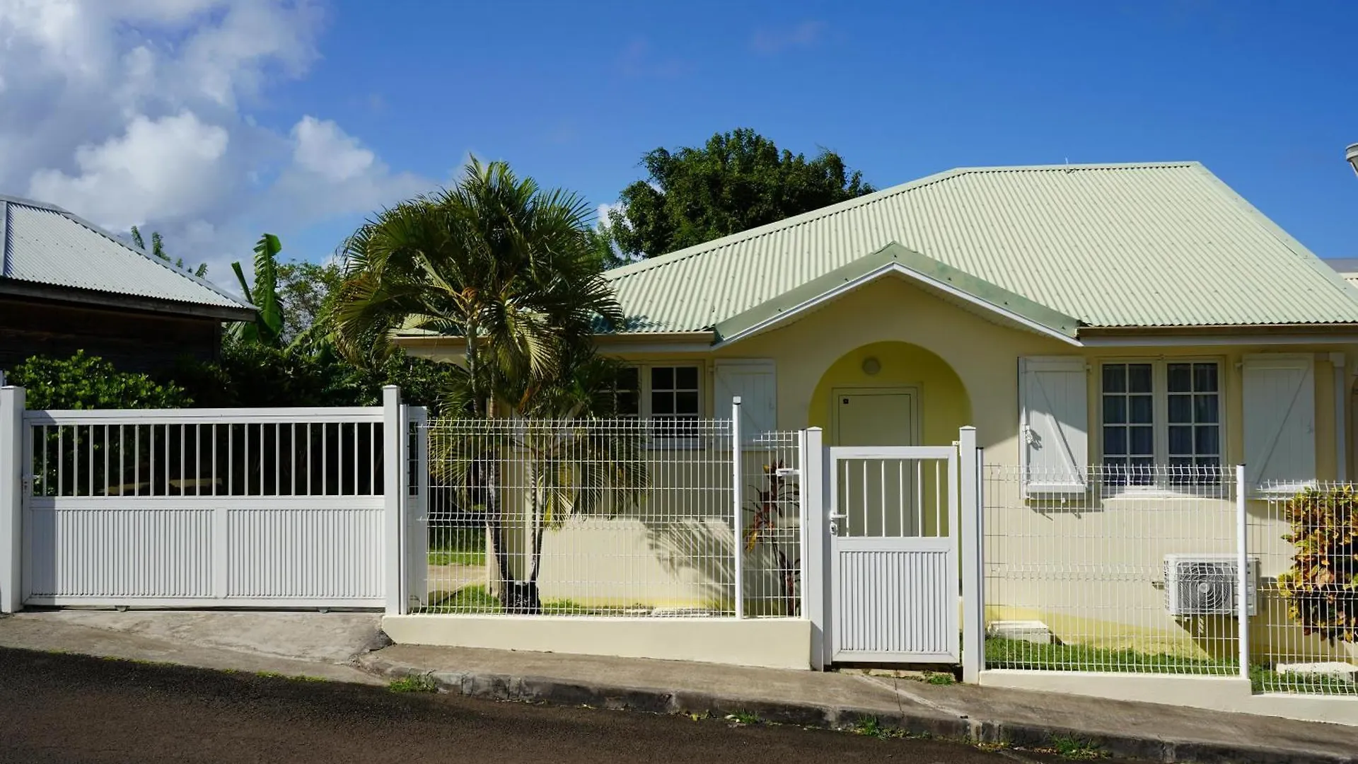 Villa Guajilote location